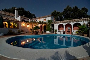 What Does a Home Insurance Policy Include?